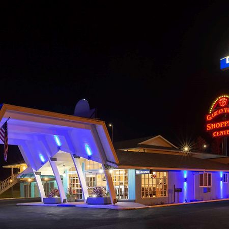 Rosewood Inn & Suites 로즈버그 외부 사진