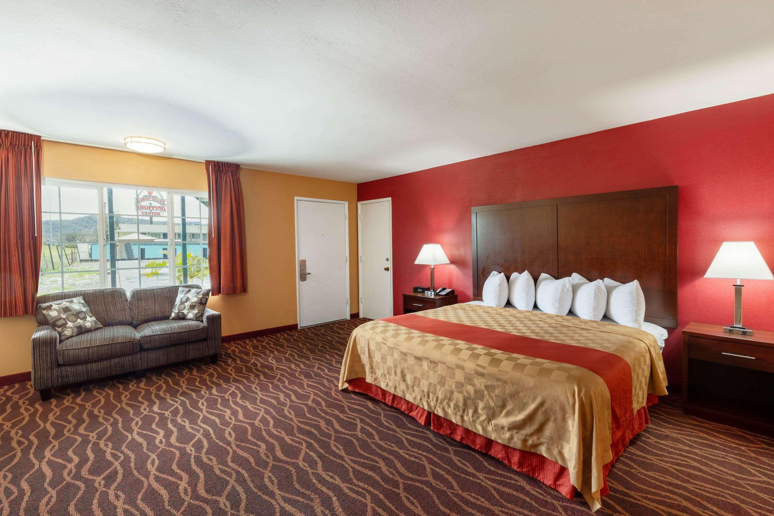 Rosewood Inn & Suites 로즈버그 외부 사진