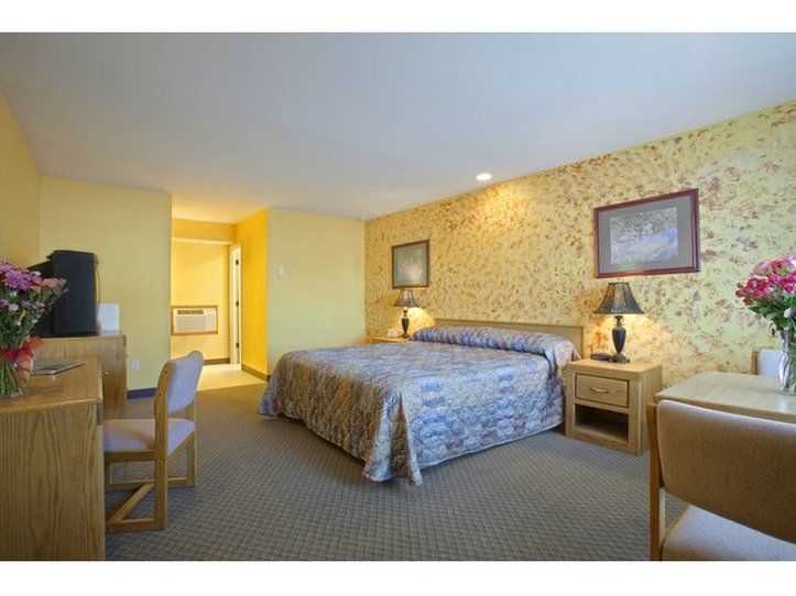 Rosewood Inn & Suites 로즈버그 외부 사진